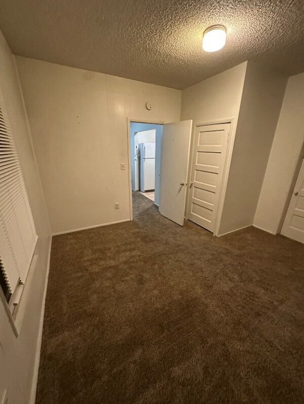 Foto del edificio - 325 1st Ave