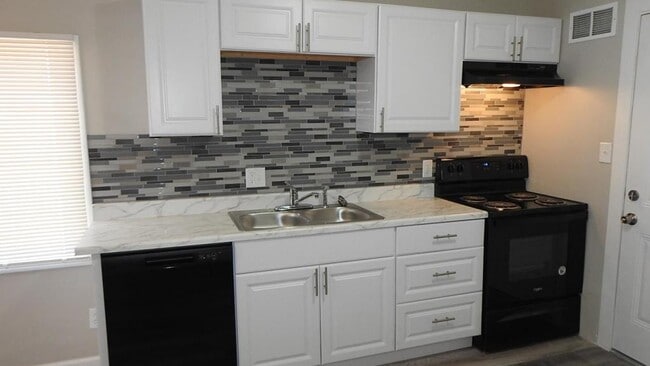 Foto del edificio - 7500 E 111th Terrace