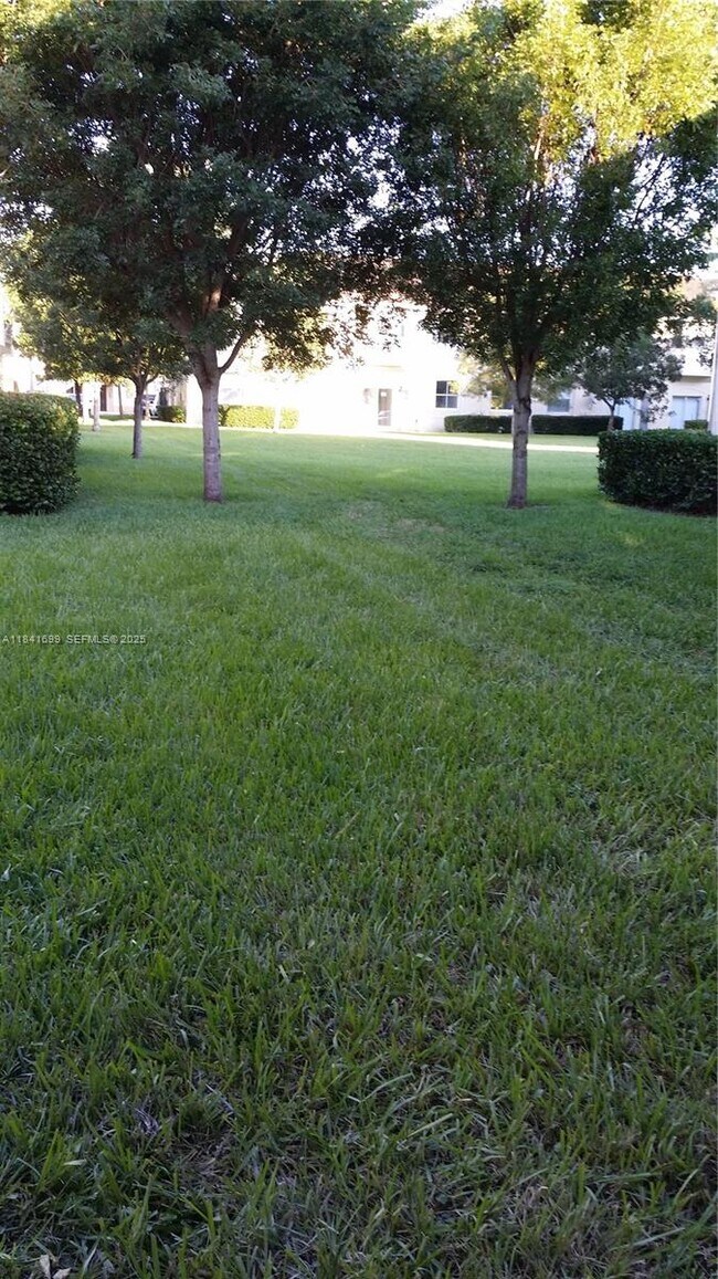 Foto del edificio - 1536 SE 26th St