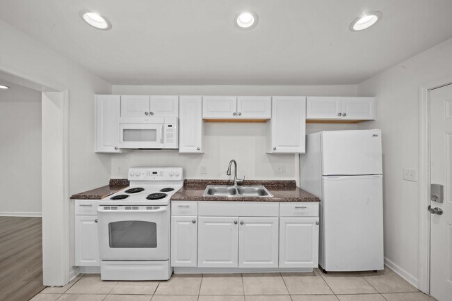 Foto del edificio - Newly Renovated 2 Bedroom 1 Bath Home