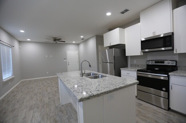 Foto del edificio - 1402 W Heritage Dr