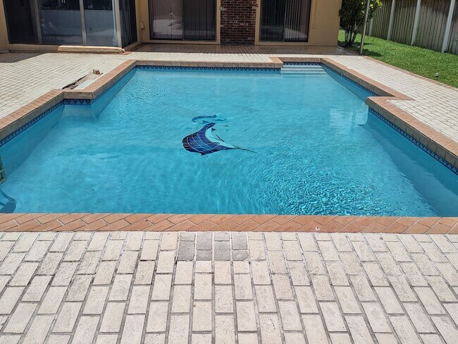 Foto del edificio - BEAUTIFUL, WATERFRONT WELLINGTON HOME FOR ...