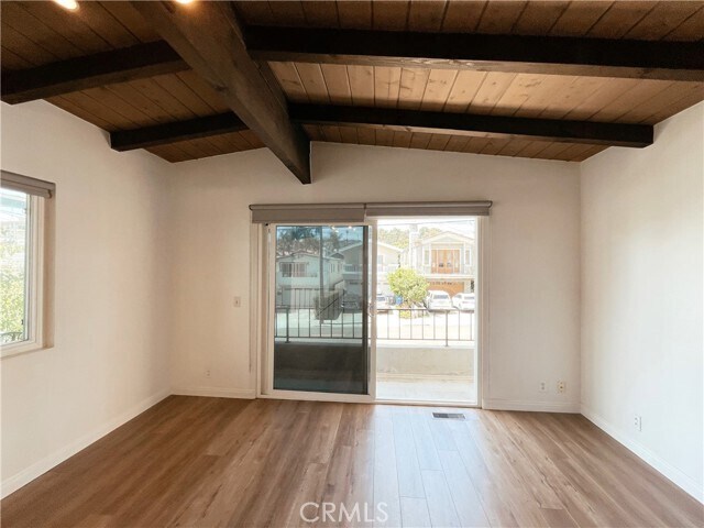 Foto del edificio - 1542 Steinhart Ave