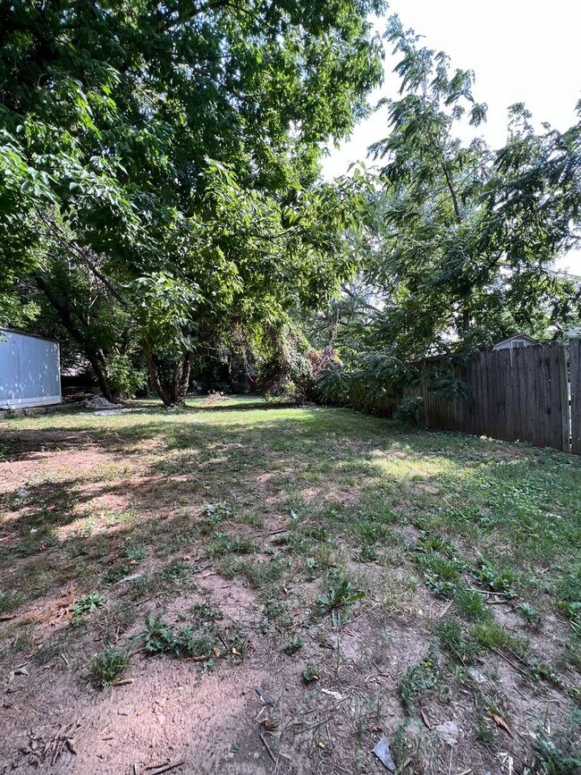 Building Photo - Completely renovated 1 bedroom home!