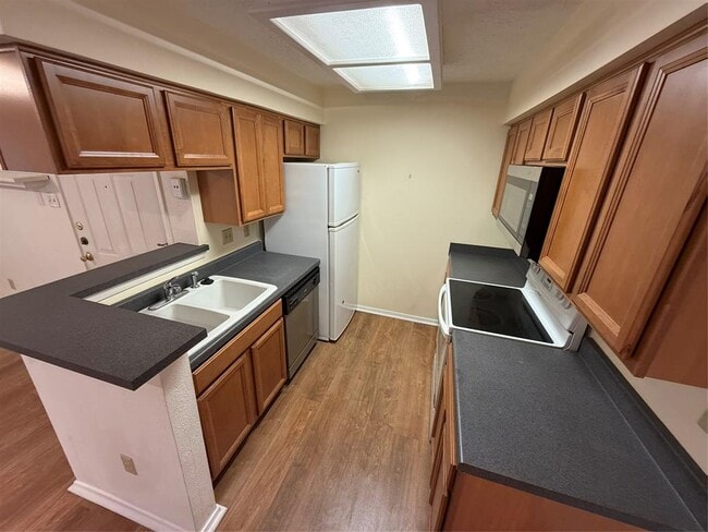 Foto del edificio - 114 E 31st St