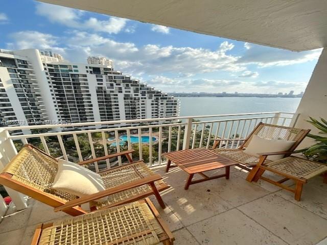 Foto principal - 770 Claughton Island Dr