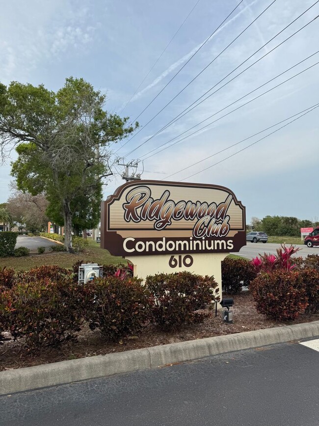 Foto del edificio - Beautiful 2-bedroom, 1.5-bath condo