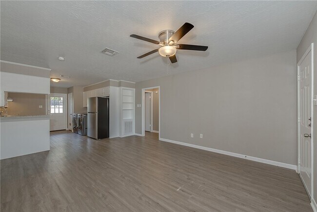Building Photo - 3917 Olive St