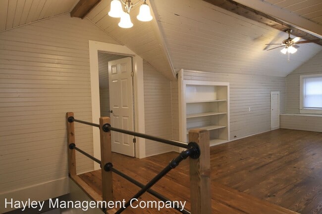 Building Photo - 5 br, 2 bath House - 207 N 5th St