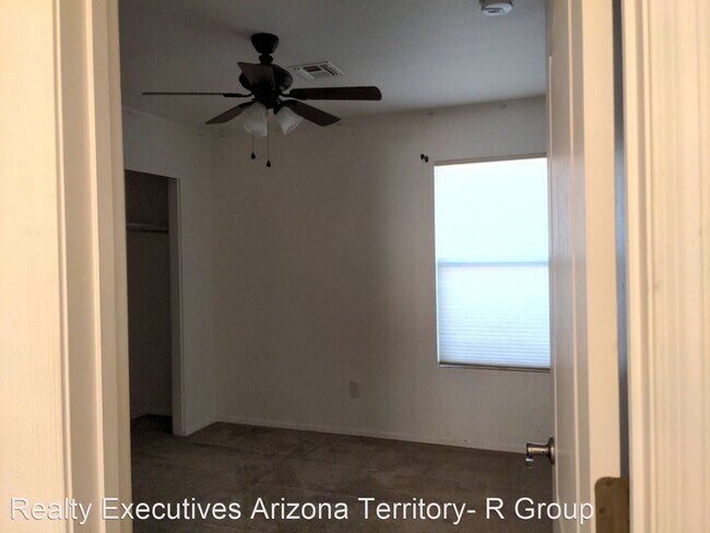 Building Photo - 4 br, 2 bath House - 9369 N Grasshopper Dr.