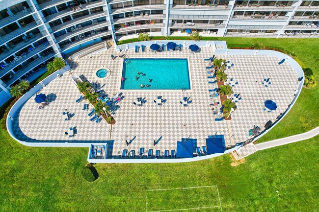Building Photo - 1300 Florida A1A