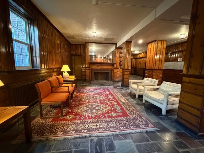 Building Photo - 1716 Cambridge St