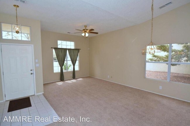 Building Photo - 8215 Camino Paisano NW