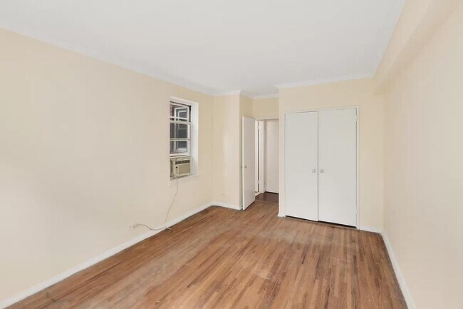 Foto del edificio - 640 W 231st St