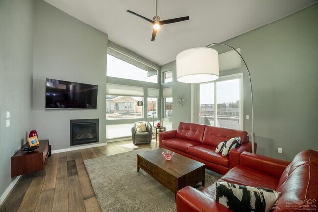Foto del edificio - Gorgeous 2 Bed Fully Furnished in Redtail ...