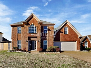Building Photo - 9276 Durhamshire Dr