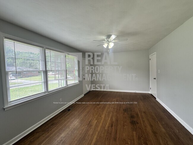 Foto del edificio - 3257 Ohara Dr S