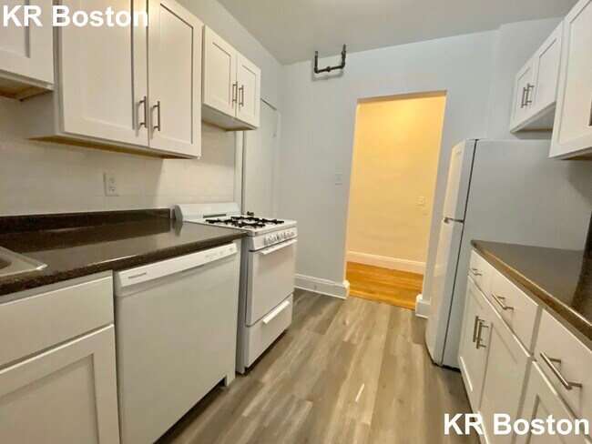 Foto del edificio - 1662 Commonwealth Ave