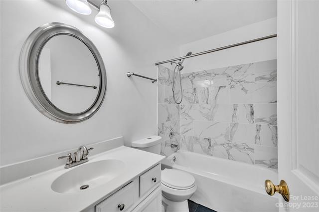 Building Photo - 10704 Tapestry Ct