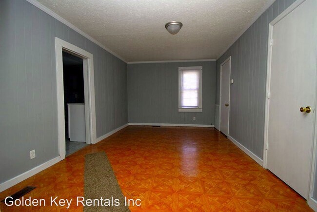 Building Photo - 2 br, 1 bath House - 901 Devereaux St.