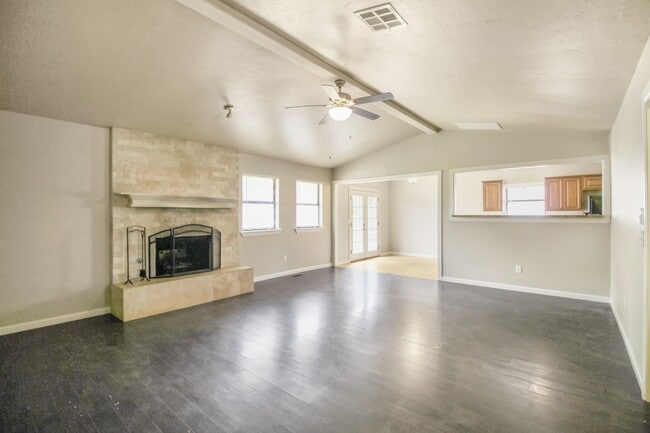 Building Photo - Nice 3 Bed, 2 Bath, 2 Car in Edmond