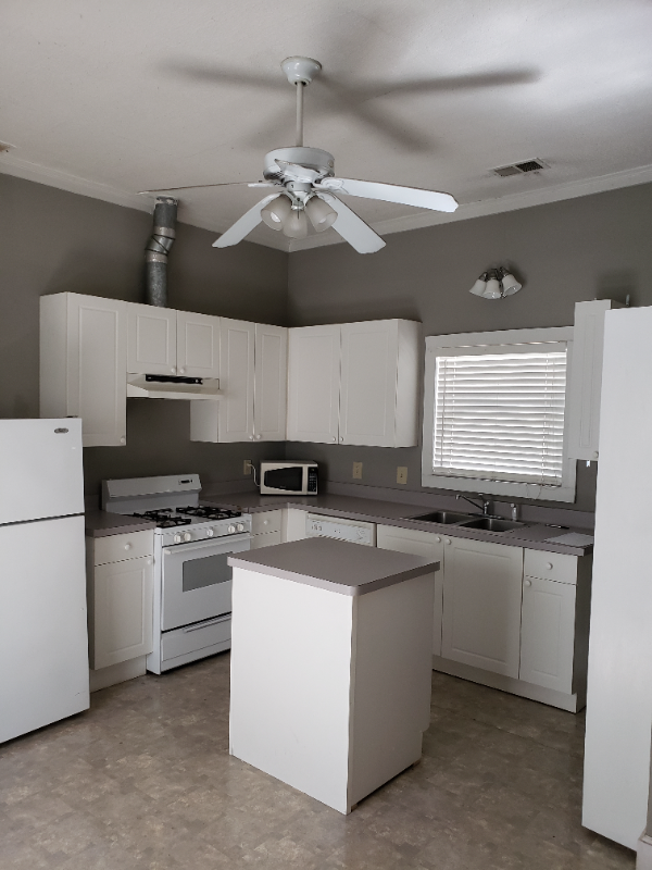 Foto del edificio - 1003 Curran St NW