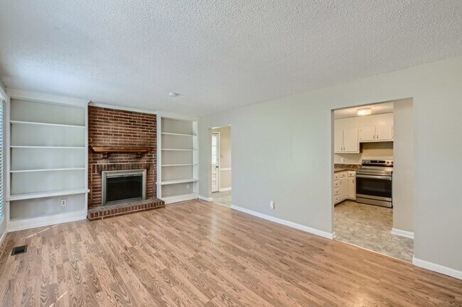 Foto del edificio - 6555 Deermont Court, Charlotte, NC, 28211