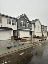 Building Photo - 1151 Pt Pl Dr