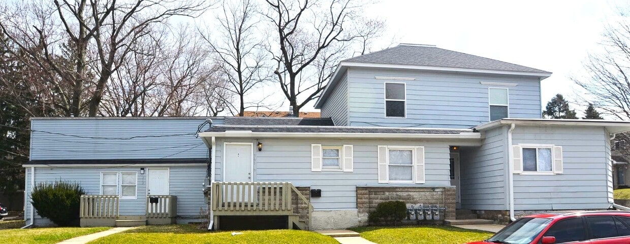 Primary Photo - 361 Locust St