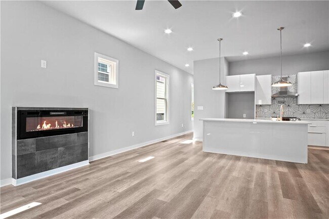 Foto del edificio - 569 Middle St SW