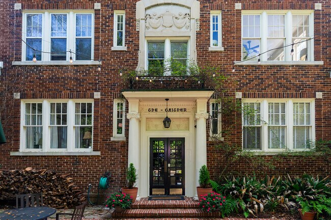Foto del edificio - 301 10th St NE