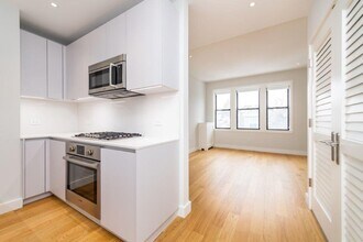 Building Photo - 62 Egmont St