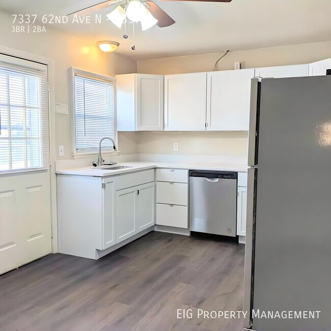Foto del edificio - 7337 62nd Ave N