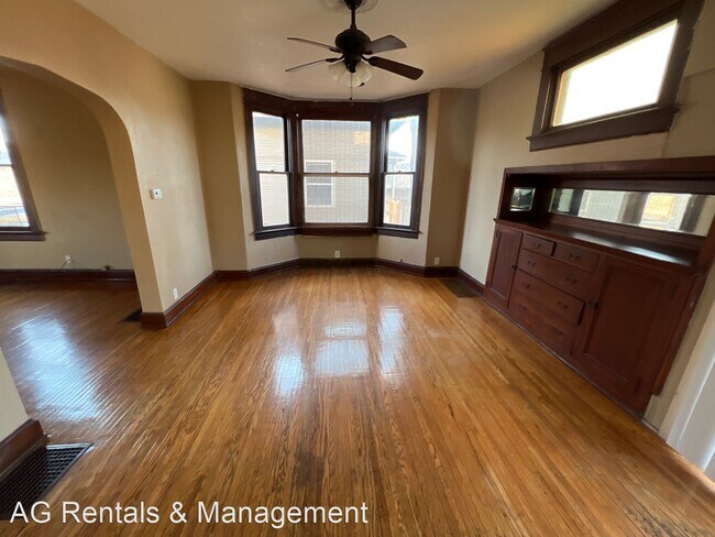 Building Photo - 3 br, 1 bath House - 1021 Edgewater Ave