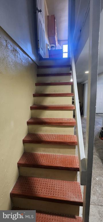 Building Photo - 1217 Elbridge St