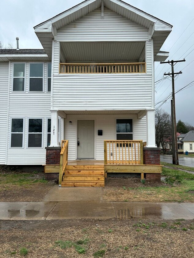 Foto principal - 125-127 S Connor Avenue