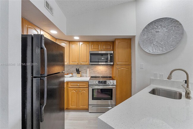 Foto del edificio - 12430 Vista Isles Dr