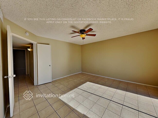 Foto del edificio - 13802 N 45th Ave