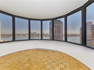 Foto del edificio - 330 E 38th St