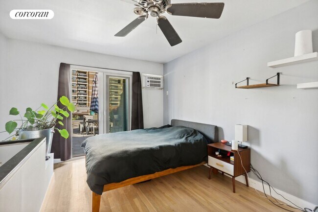 Foto del edificio - 324 Pearl St