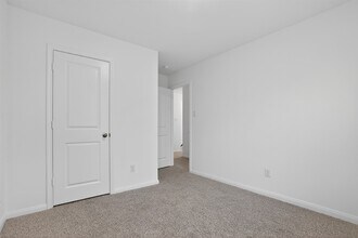 Building Photo - 11806 Holly Hurst Dr