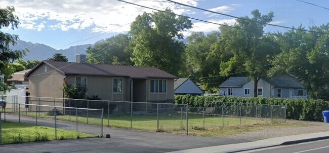 Building Photo - 6755 S 700 E
