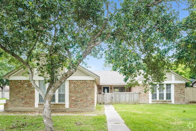 Building Photo - 332 Coventry Ln