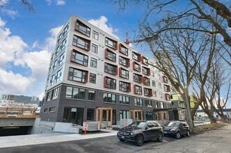 Building Photo - 629 Speed Ave