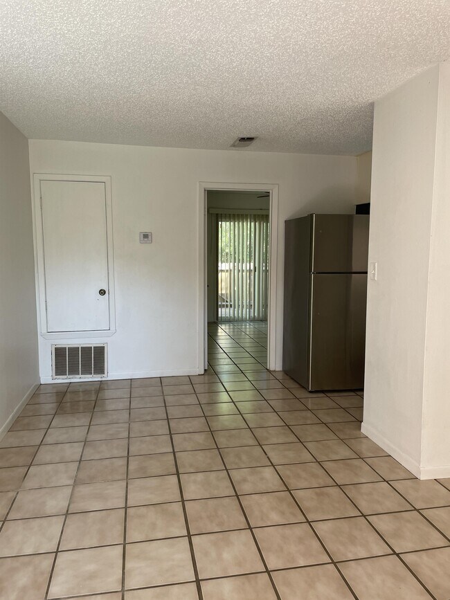 Foto del edificio - 2409 Mesquite St