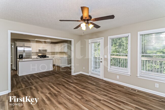 Foto del edificio - 3727 Lockerbie Ln