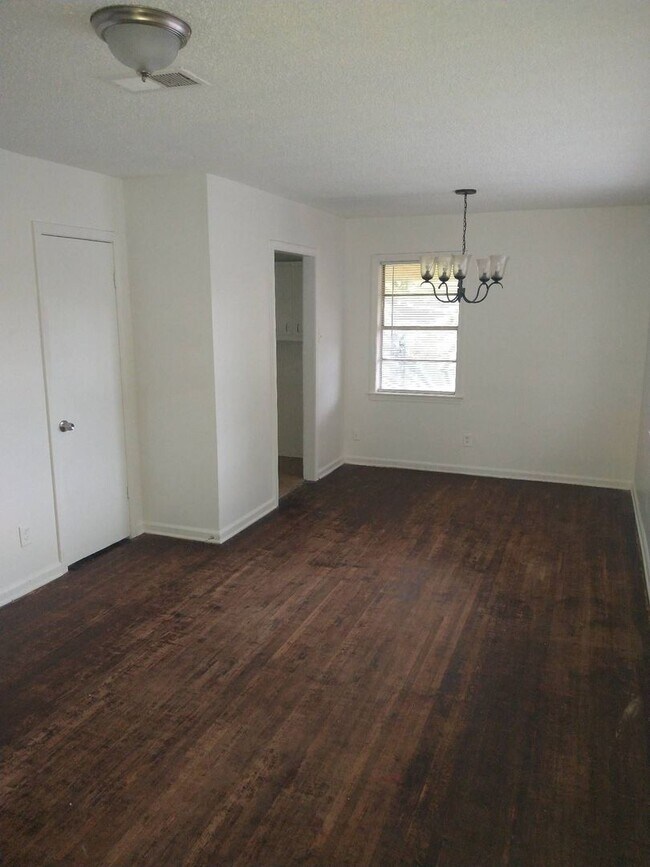 Foto del edificio - Available Now in 38109 | Spacious 3 Bed, 1 Bath Home for Rent
