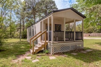 Building Photo - 25 Starlight Dr