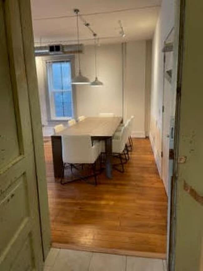 Building Photo - 436 Wayne Ave