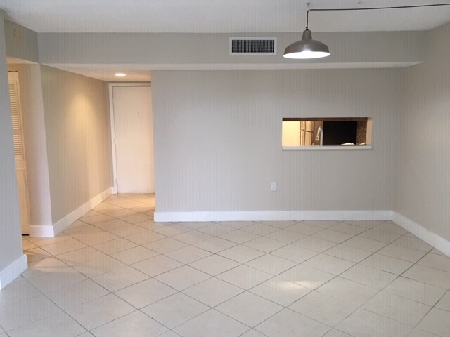 Foto del edificio - 8650 SW 133rd Avenue Rd